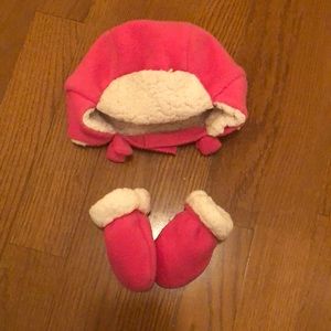 Children’s Place Faux Sherpa lined hat and mittens
